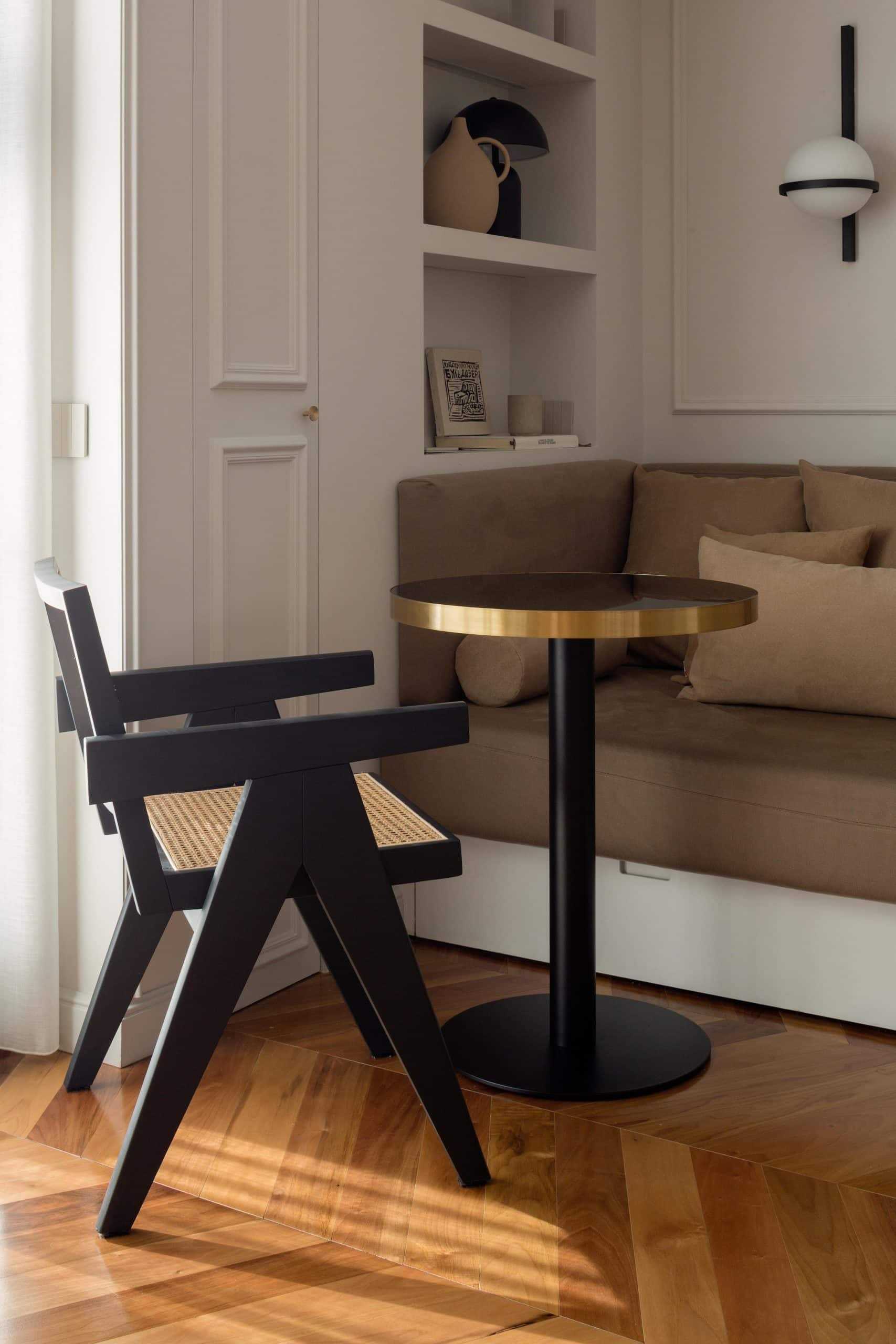 archventil_interior_design_architettura_residenziale_appartamento_milano_italia_piccolo_pasticcere_bnd_25_moderno_estetica_specchio_pratiche