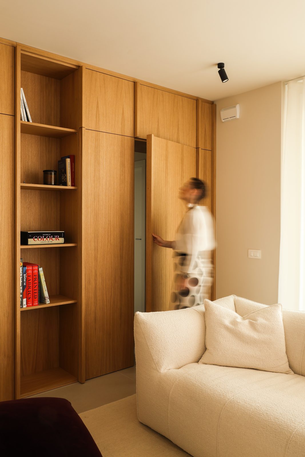 _archventil_interior_design_ nuova_costruzione_milano_volta_appartamento_minimal_bianco_pulito_lineare