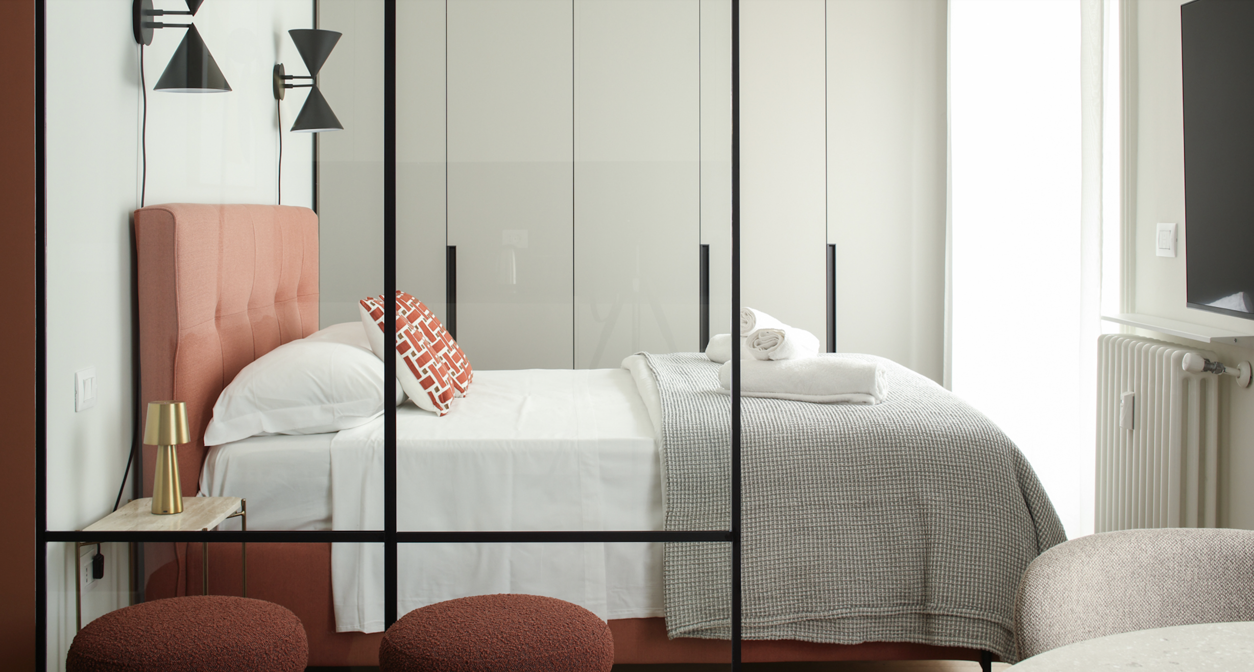 archventil_interior_design_architettura_bnb_commerciale_milano_italia_manara_comfort_rosso_contemporaneo