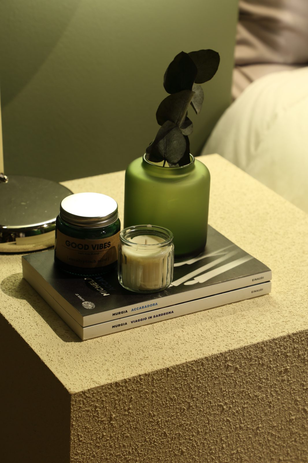 archventil_interior_design_architettura_bnb_appartamento_milano_italia_viganò_vigano_35_tranquilla_piazza_gae_aulenti_eleganza_verde_legno